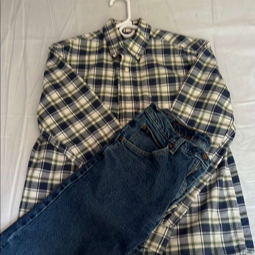 St. John’s Bay Blue Green Plaid Button down Shirt Size Small Classic Plaid